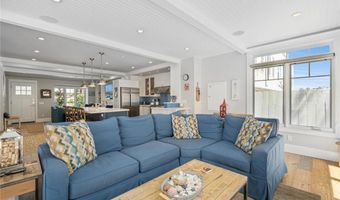 2677 Garfield St, Carlsbad, CA 92008
