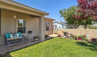808 E Chapman Rd, Carlsbad, NM 88220