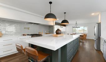 2904 Levante St, Carlsbad, CA 92009
