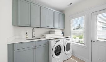 5765 Ocean Dr, Avalon, NJ 08202