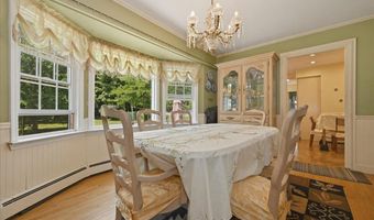 40 Bayview Ave, Amityville, NY 11701