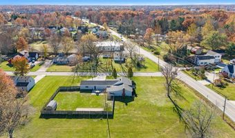 1301 N Main St, Amherst, OH 44001