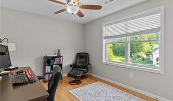 25 Ironwood Dr, Coventry, RI 02816