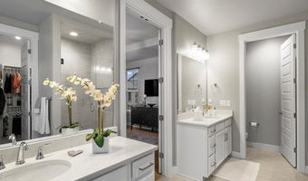 9035 S Shawnee Ct, Aurora, CO 80016
