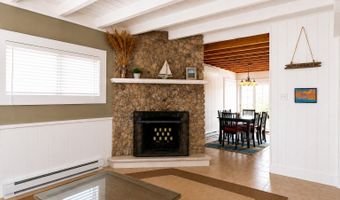 12 Grove Way, Clinton, CT 06413