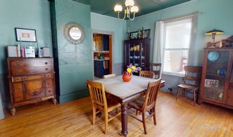 19 Russell St, Bangor, ME 04401