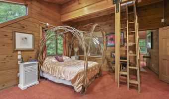 236 Surriner Rd, Becket, MA 01223