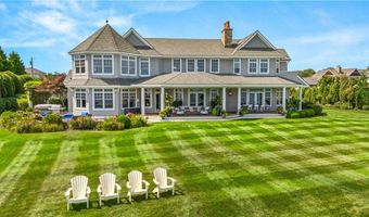 135 Cliff Dr, Narragansett, RI 02882