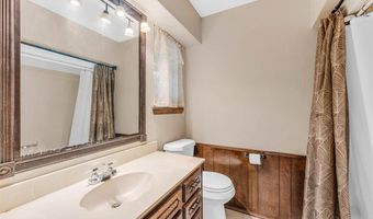 817 Windsor, Altus, OK 73521