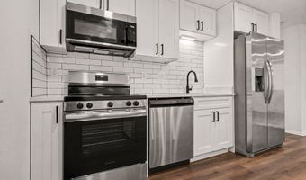 3861 Orange Blossom Ln, Columbus, OH 43230