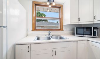 1500 E LINDBERGH St, Appleton, WI 54911