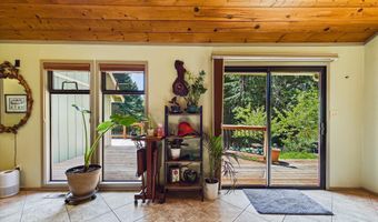 194 Barley Rd, Arcata, CA 95521