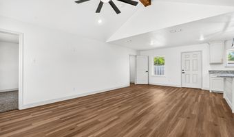 704 11th St, Abernathy, TX 79311