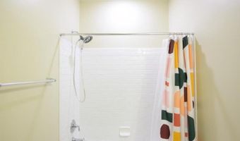 5130 CAMBRIA #101, Alexandria, VA 22304