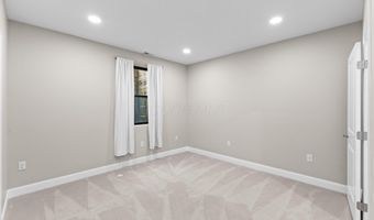 306 Neruda Ave, Columbus, OH 43215
