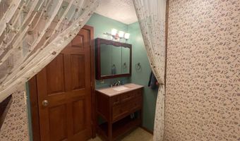 7042 Oak St, Bonners Ferry, ID 83805