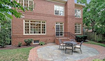 4831 26TH St N, Arlington, VA 22207