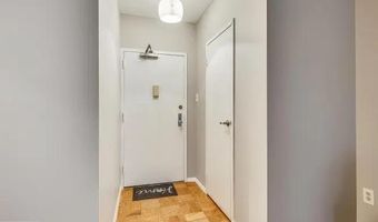 4141 N HENDERSON Rd 322, Arlington, VA 22203