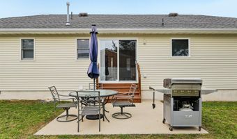 92 Birch St, Beachwood, NJ 08722