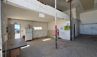 912 W Richey Ave, Artesia, NM 88210
