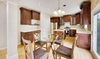 501 Tuscany Dr, Algonquin, IL 60102