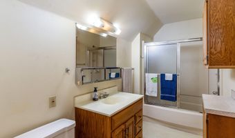 607 6th St, Ames, IA 50010