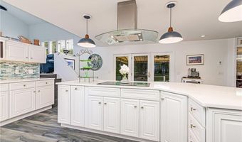 48 Wright Ln, Jamestown, RI 02835