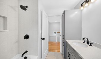 14 Neillian Way 14, Bedford, MA 01730