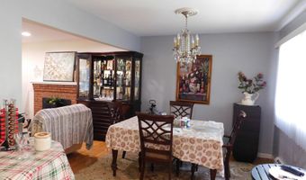 8 Tilden Rd, Danbury, CT 06810