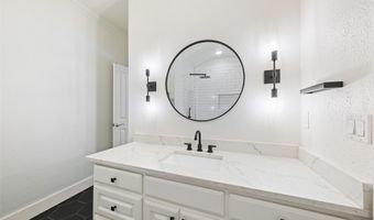 4133 Towne Green Cir, Addison, TX 75001