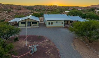 1302 W Coyote Trl, Benson, AZ 85602