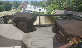 139 Coggeshall Ave, Newport, RI 02840