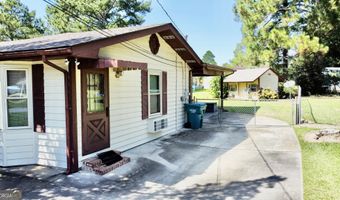 727 Donna Ave, Ashburn, GA 31714