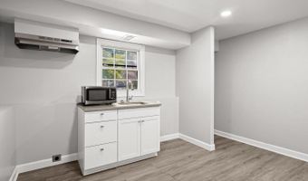 12715 LODE St, Bowie, MD 20720