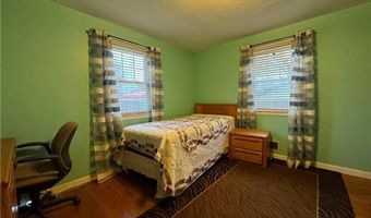 52 Kalmer Rd, Warwick, RI 02886