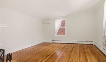 8 Champlin St, Newport, RI 02840