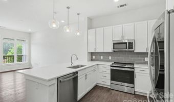 3630 N Davidson St, Charlotte, NC 28205