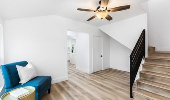 5935 S Croft Ave, Los Angeles, CA 90056