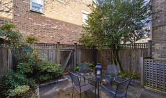 203 PRINCESS St, Alexandria, VA 22314