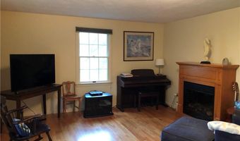 2 Marywood Ln, Cumberland, RI 02864