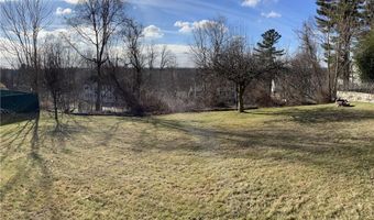 27 Oxford Rd, Cumberland, RI 02864