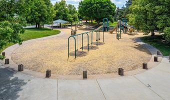 6220 W 74th Cir, Arvada, CO 80003