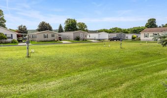 3316 Lakeland Dr, Arcadia, MI 49613
