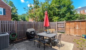 4725 31ST St S, Arlington, VA 22206