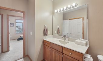 524 Carrie Ln, Altoona, IA 50009