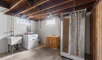 81 S Edgehill Ave, Austintown, OH 44515