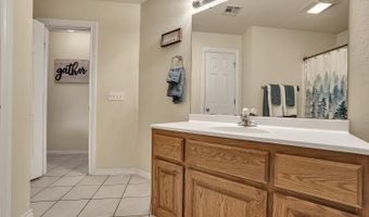3224 Peacock Ln, Altus, OK 73521