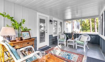 168 21st Ave, Apalachicola, FL 32320