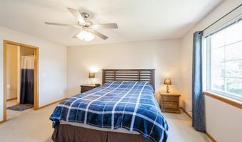 237 Copeland Ln, North Liberty, IA 52317