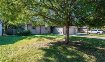 5635 E 39th St N, Bel Aire, KS 67220